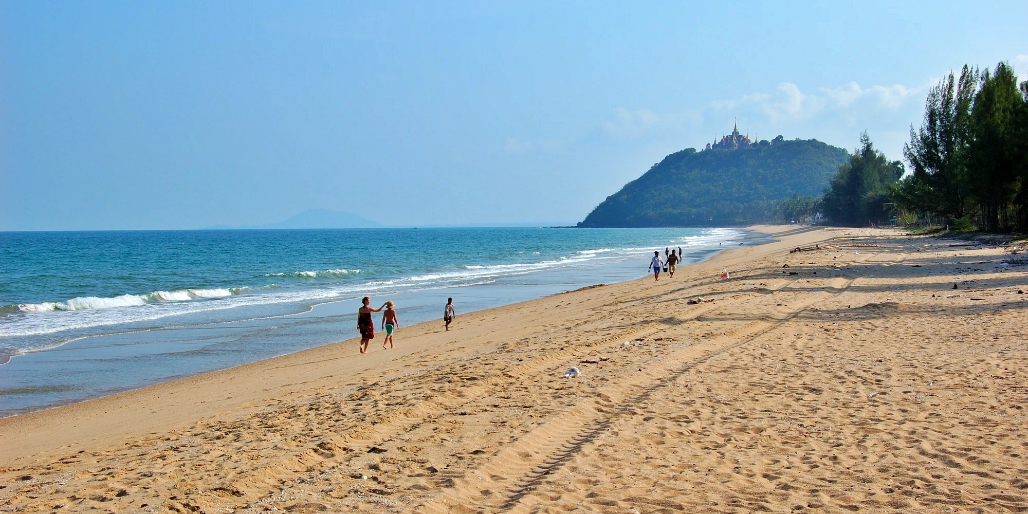 2. Bayview Beach Resort