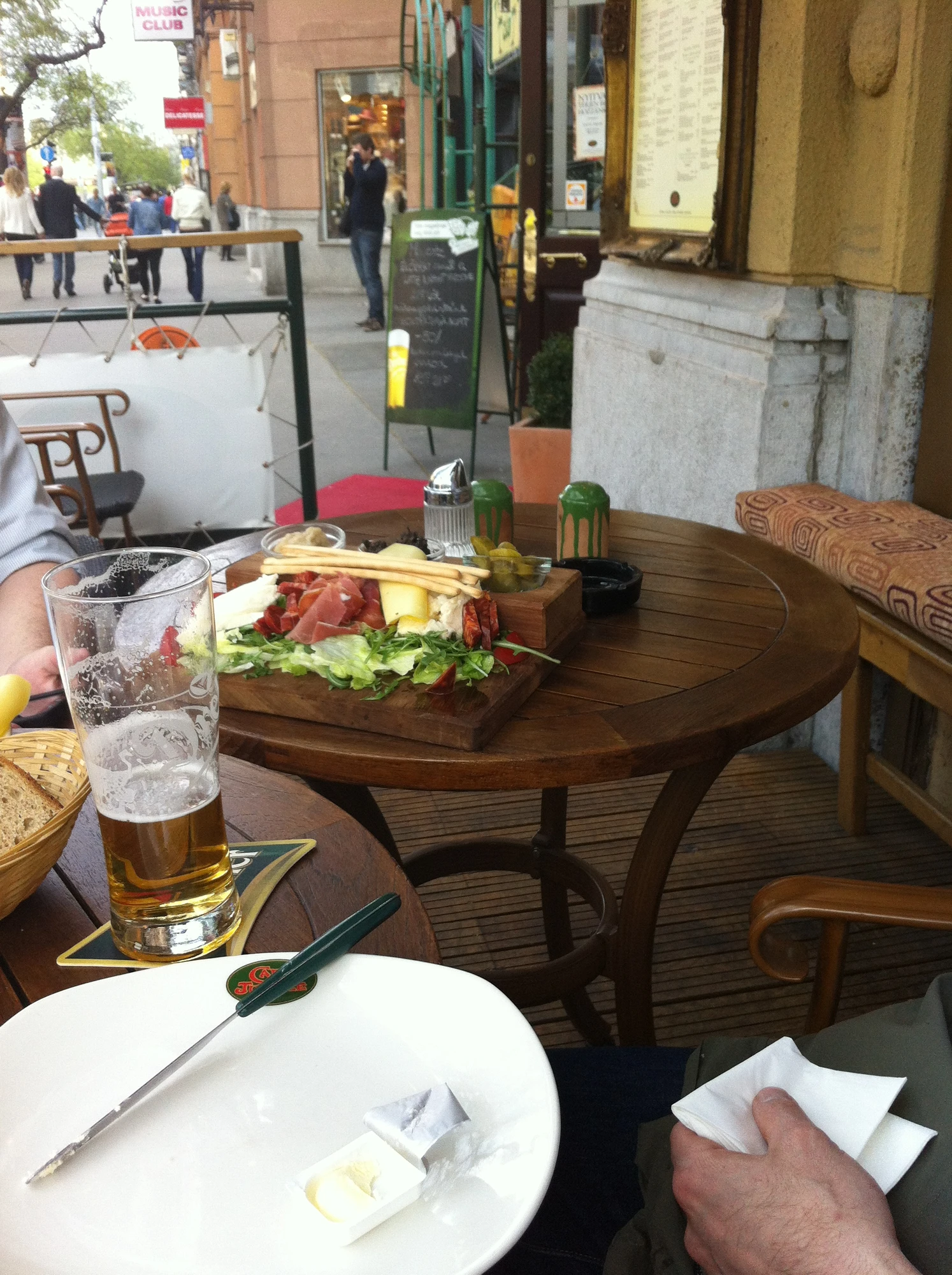 Första besöket Lunch/Middag. Minns att vädret var väldigt bra, strax under 20 grader Första besöket Lunch/Middag. Minns att vädret var väldigt bra, strax under 20 grader