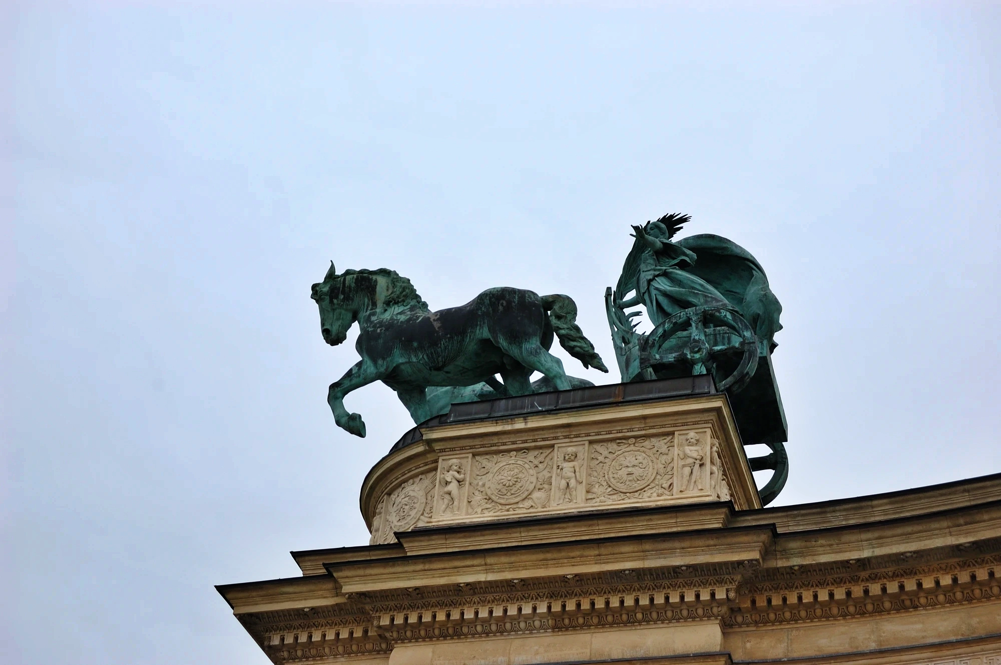 Detalj från Hjältarnas torg