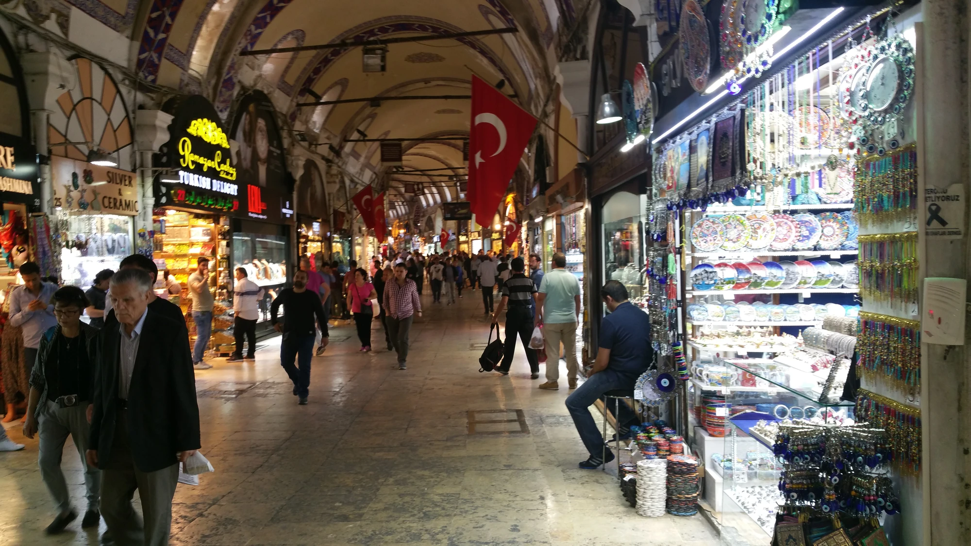 Grand Bazar, inte alls lika stressande som i Marrakesh