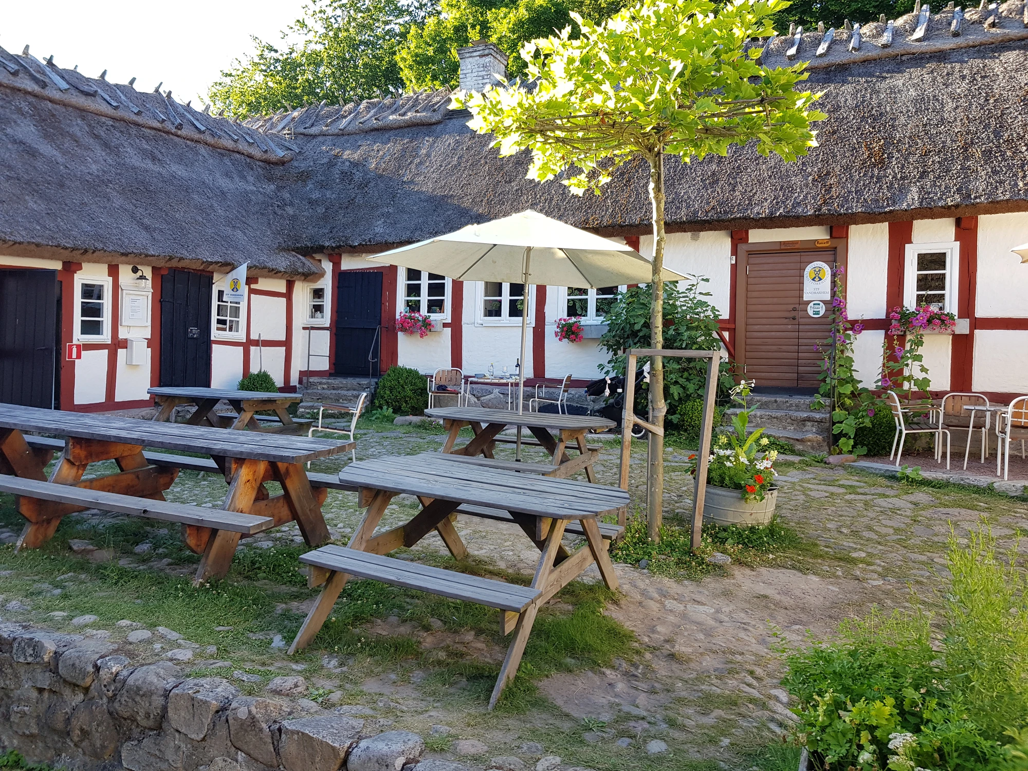 Innegården Vandrarhemmet Haväng