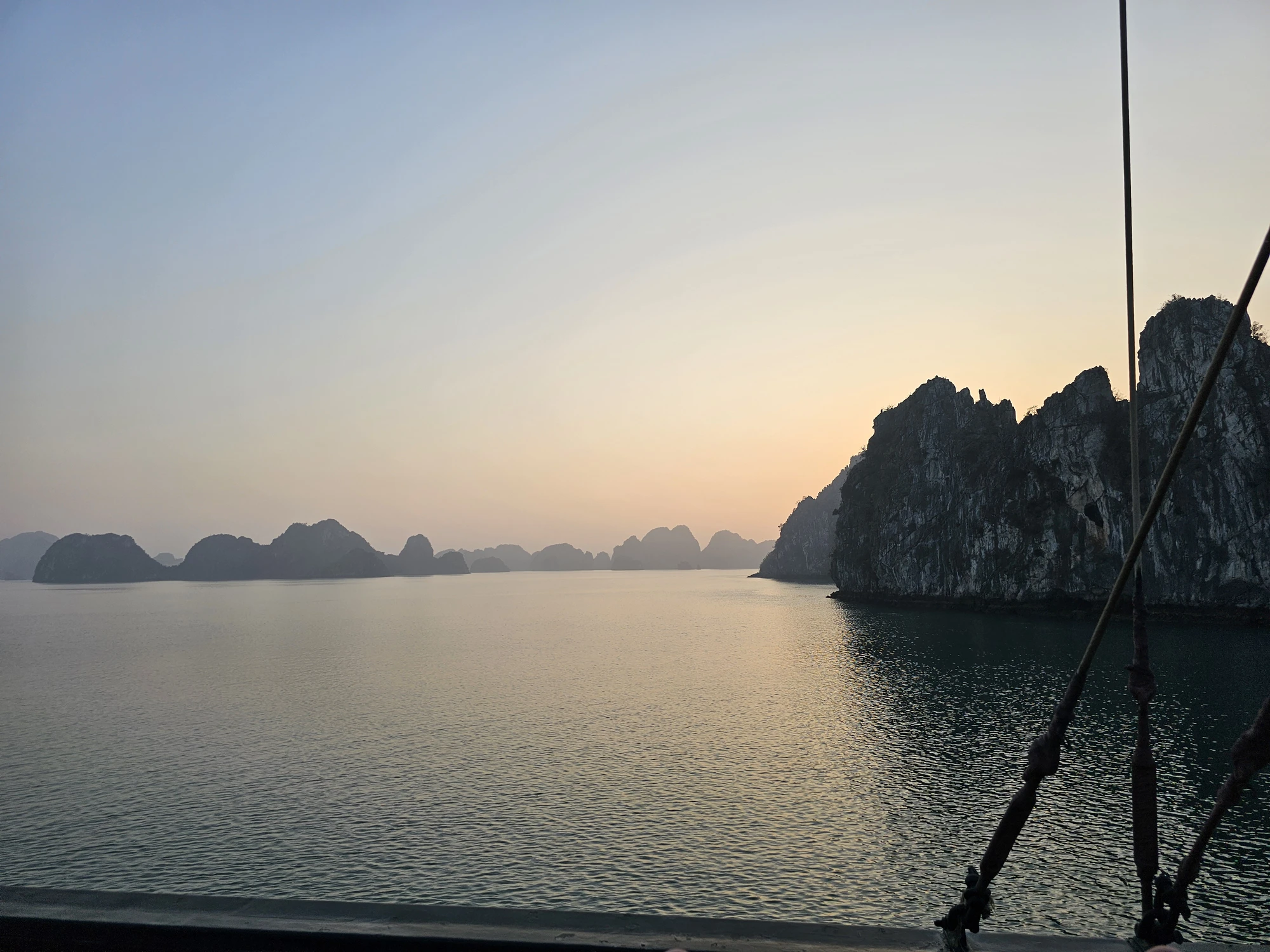 Del 1 Vietnam Sammanfattning och HaLong bukten